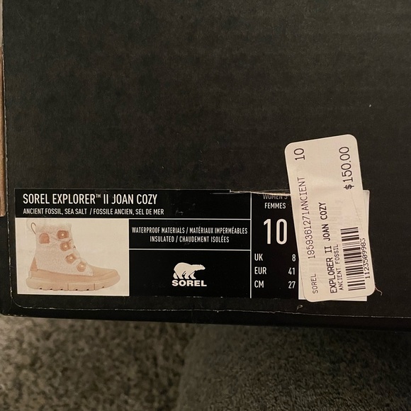 Women’s Sorel Explorer II Joan of Arc boots. - Picture 3 of 3